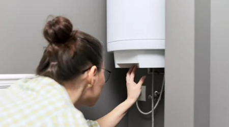 Water Heater Running Hot and Cold? 4 Reasons Your Water Heater Is Not Heating Properly and How to Fix It