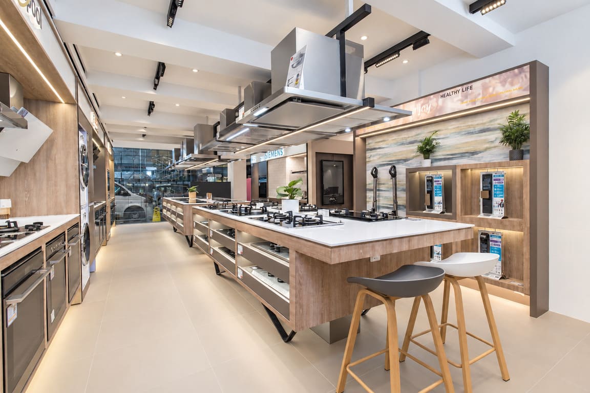 Kitchen island perspective at BBE showroom